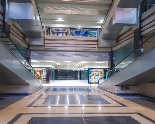 نمای داخلی مجتمع تجاری آمال