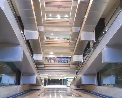 نمای داخلی مجتمع تجاری آمال