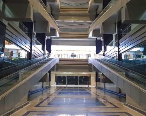 نمای داخلی مجتمع تجاری آمال