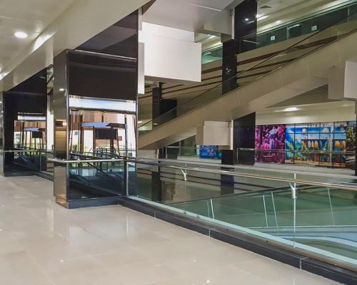 نمای داخلی مجتمع تجاری آمال